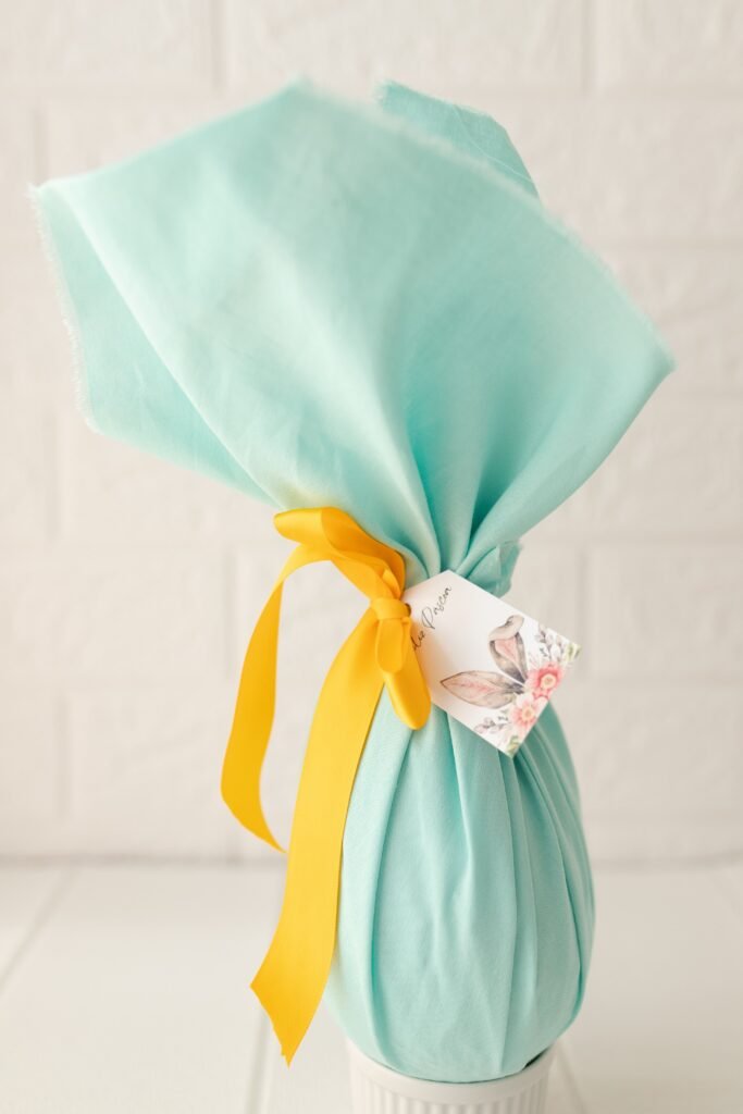 Ovo de Páscoa - Embalado em tecido - Bendita Bru